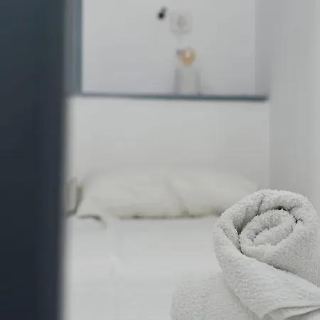 Patmos Cute Seafront Escape For 3 *